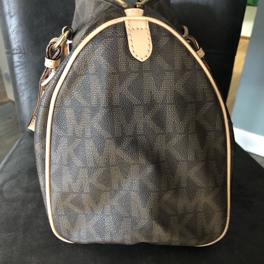 Michael Kors - Picture 3 of 3